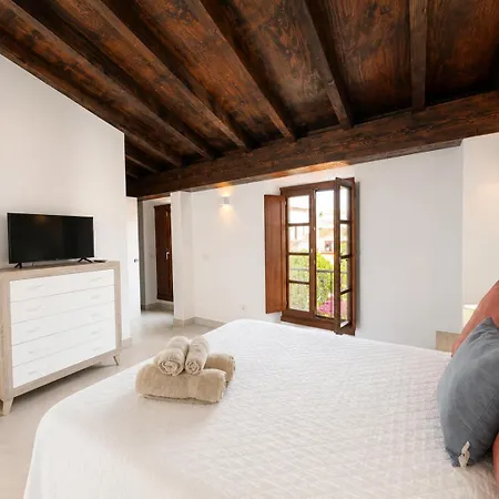 Διαμέρισμα Plaza De Naranjos Old Town - Eaw Homes *