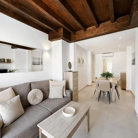 Plaza De Naranjos Old Town - Eaw Homes *